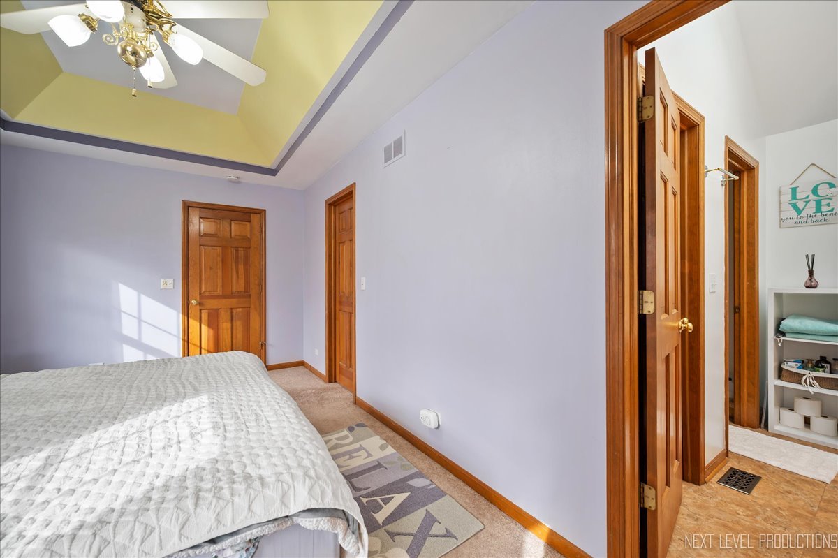 608 Spyglass Court, North Aurora, IL 60542