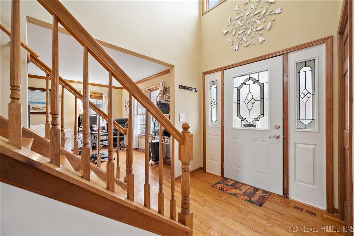 608 Spyglass Court, North Aurora, IL 60542