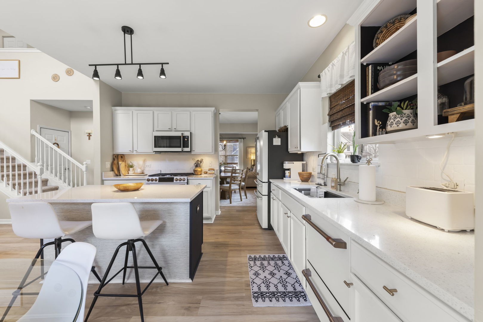 2305 Providence Way, Joliet, IL 60431