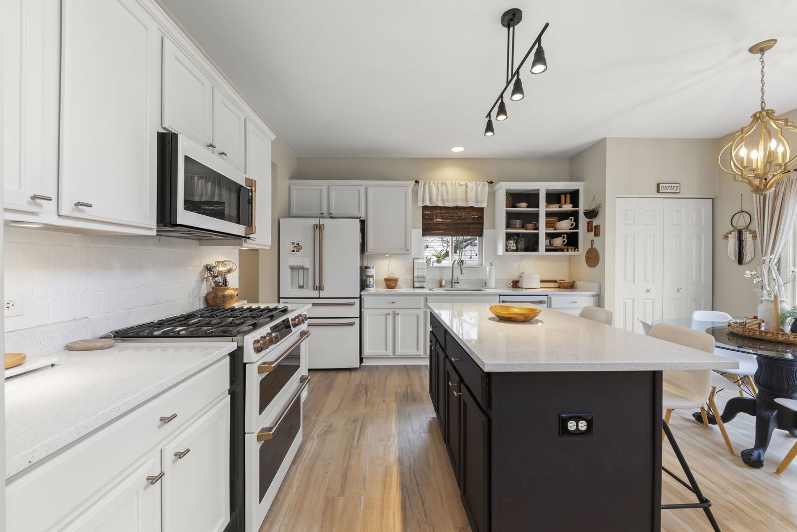 2305 Providence Way, Joliet, IL 60431