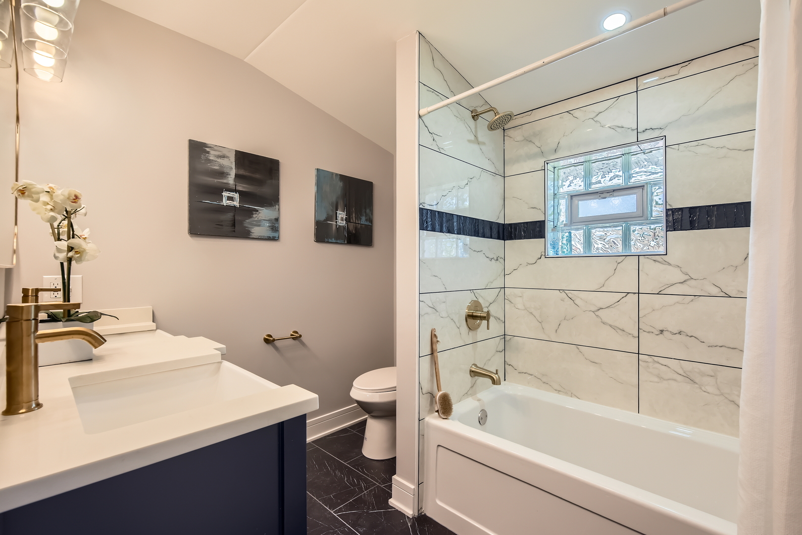 1726 W 106th Street, Chicago, IL 60643