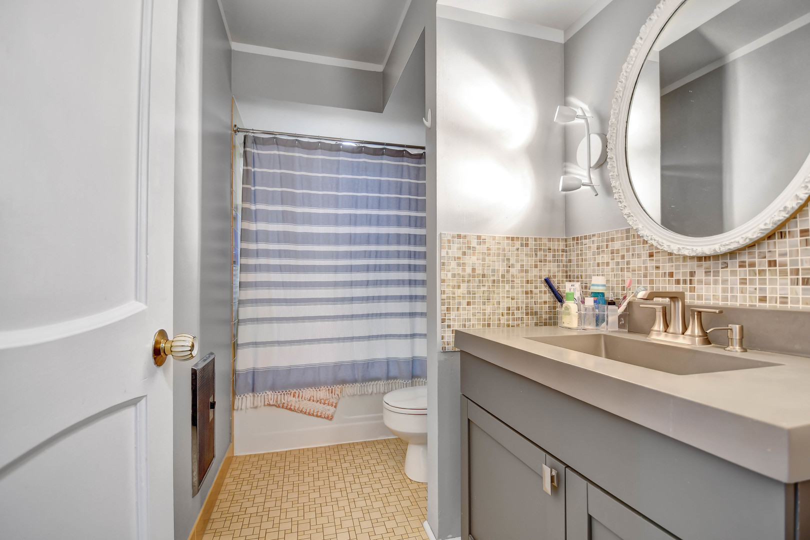 4119 W 98th Street #A, Oak Lawn, IL 60453