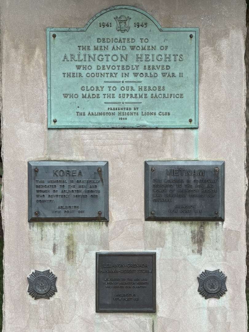 121 W Fremont Street, Arlington Heights, IL 60004