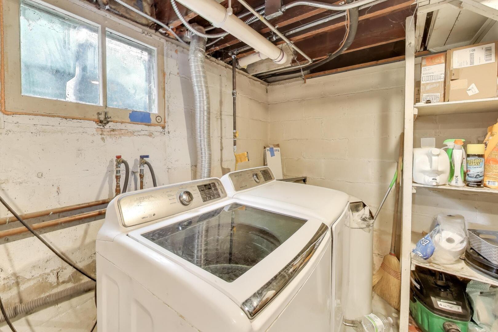 121 W Fremont Street, Arlington Heights, IL 60004