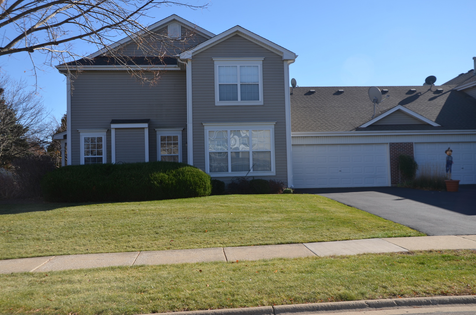 206 Brompton Lane #A, Sugar Grove, IL 60554