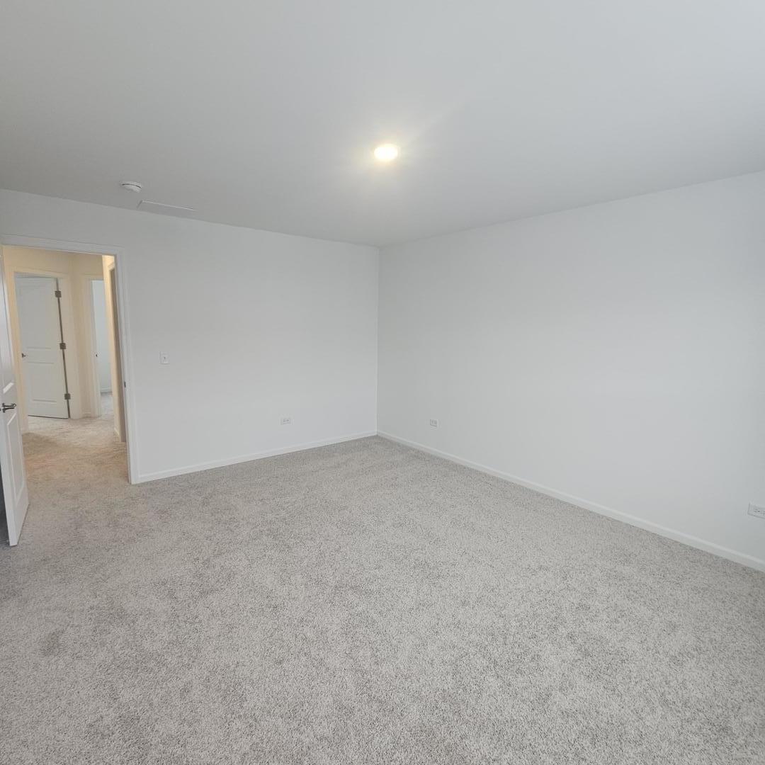 233 Settlers Place, West Dundee, IL 60118