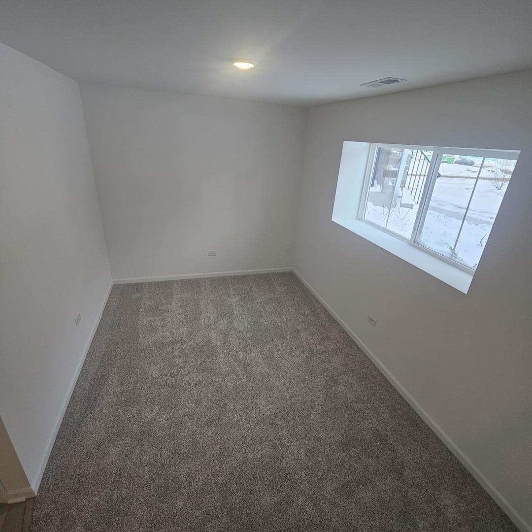 233 Settlers Place, West Dundee, IL 60118