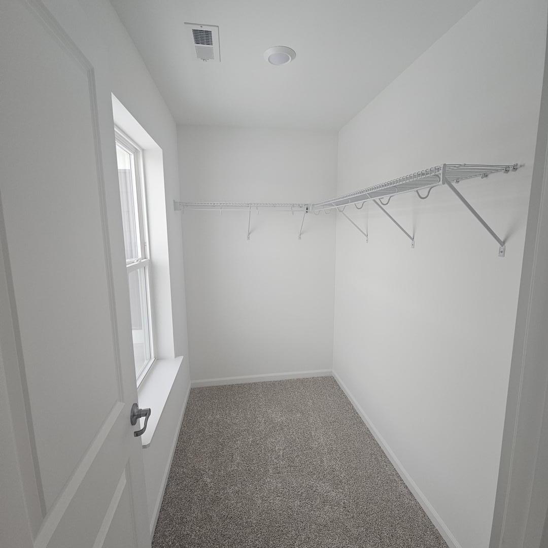 233 Settlers Place, West Dundee, IL 60118