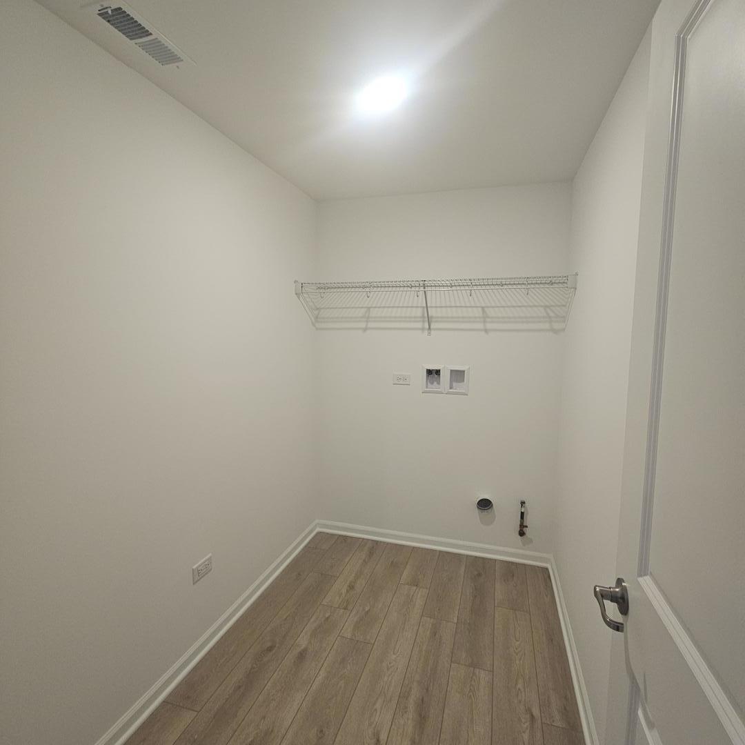 233 Settlers Place, West Dundee, IL 60118