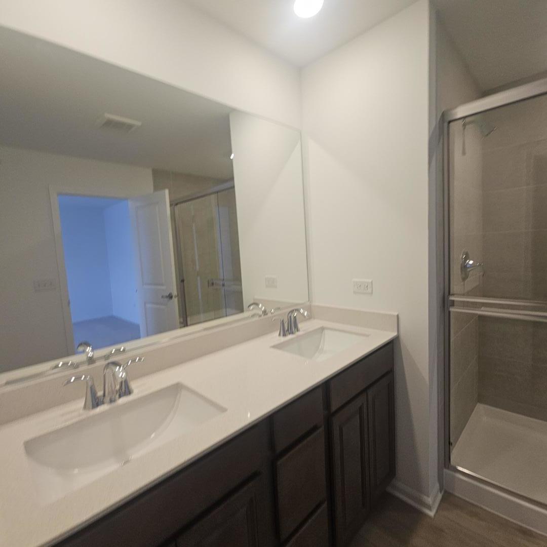 233 Settlers Place, West Dundee, IL 60118