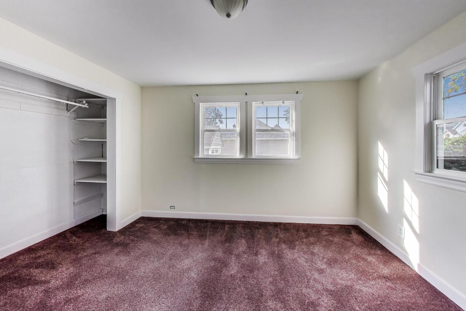 7339 S Park Avenue, Burr Ridge, IL 60527