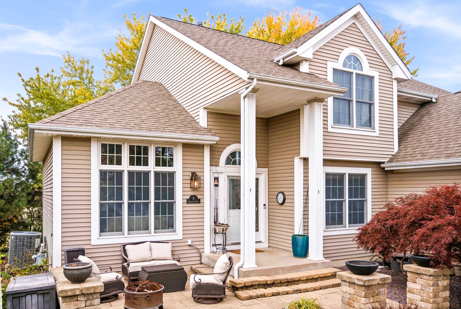 8 Burgundy Court, Bloomington, IL 61704