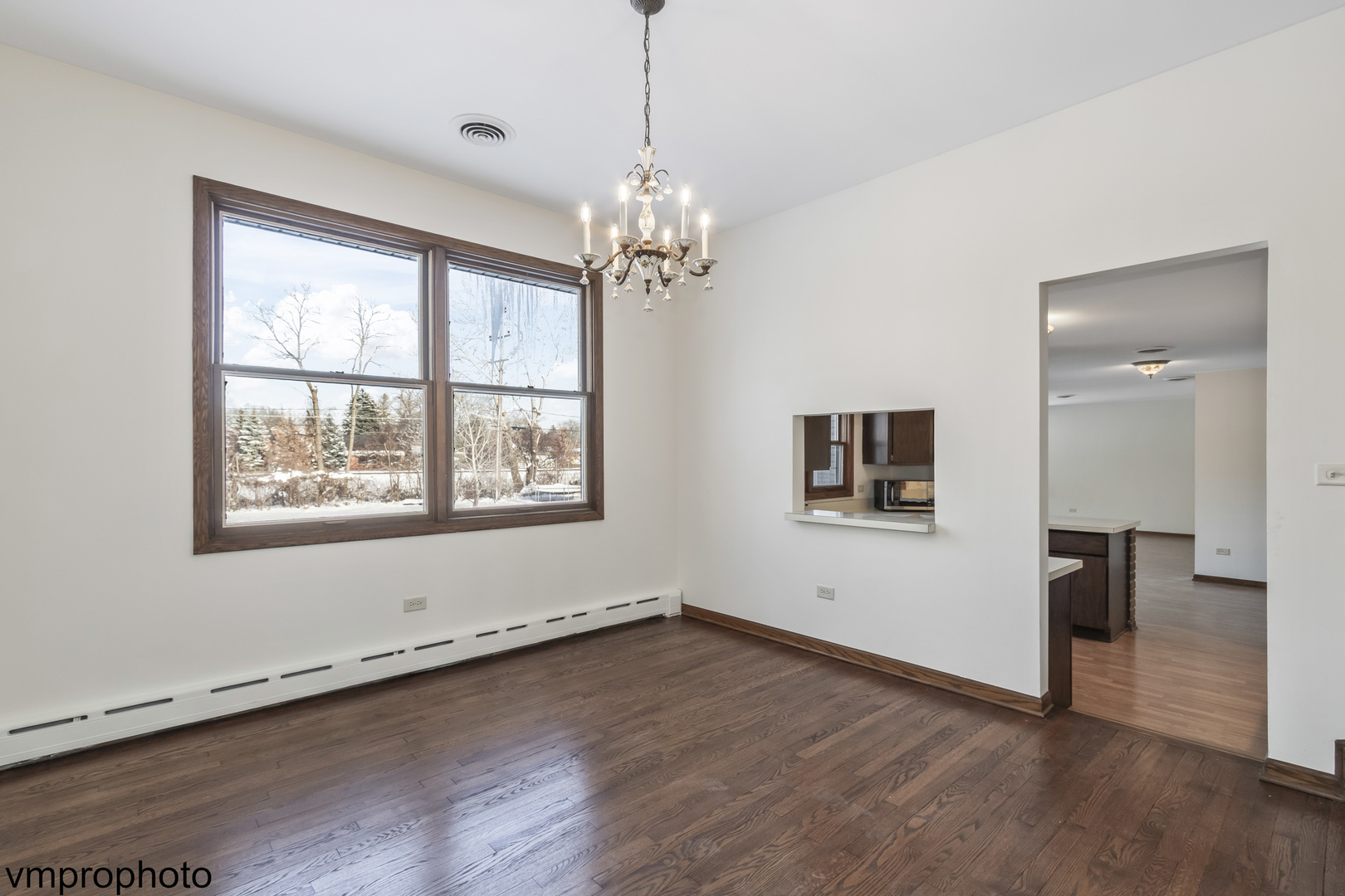 1414 W Vine Street, Arlington Heights, IL 60005