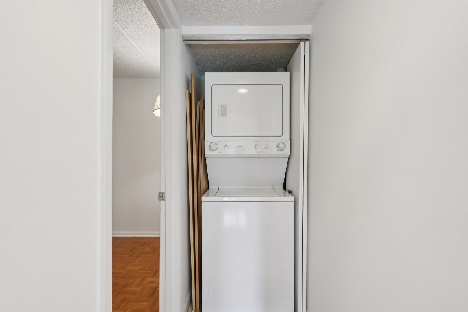 920 Vose Drive #106, Gurnee, IL 60031