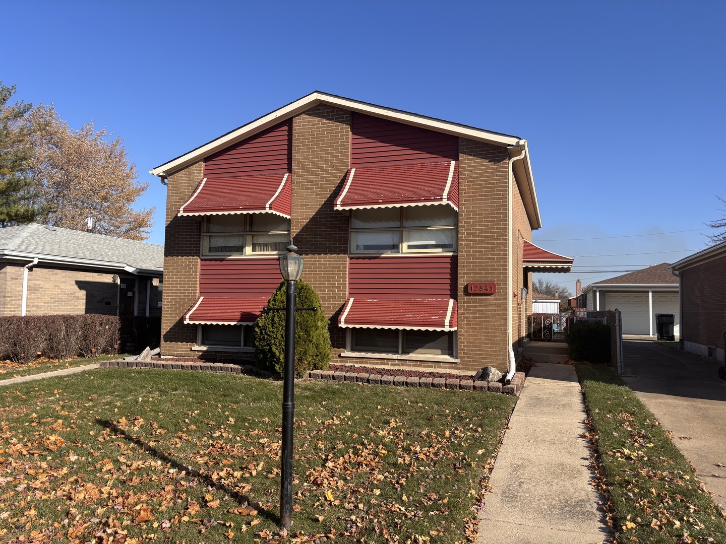 12841 S Marquette Avenue, Chicago, IL 60633