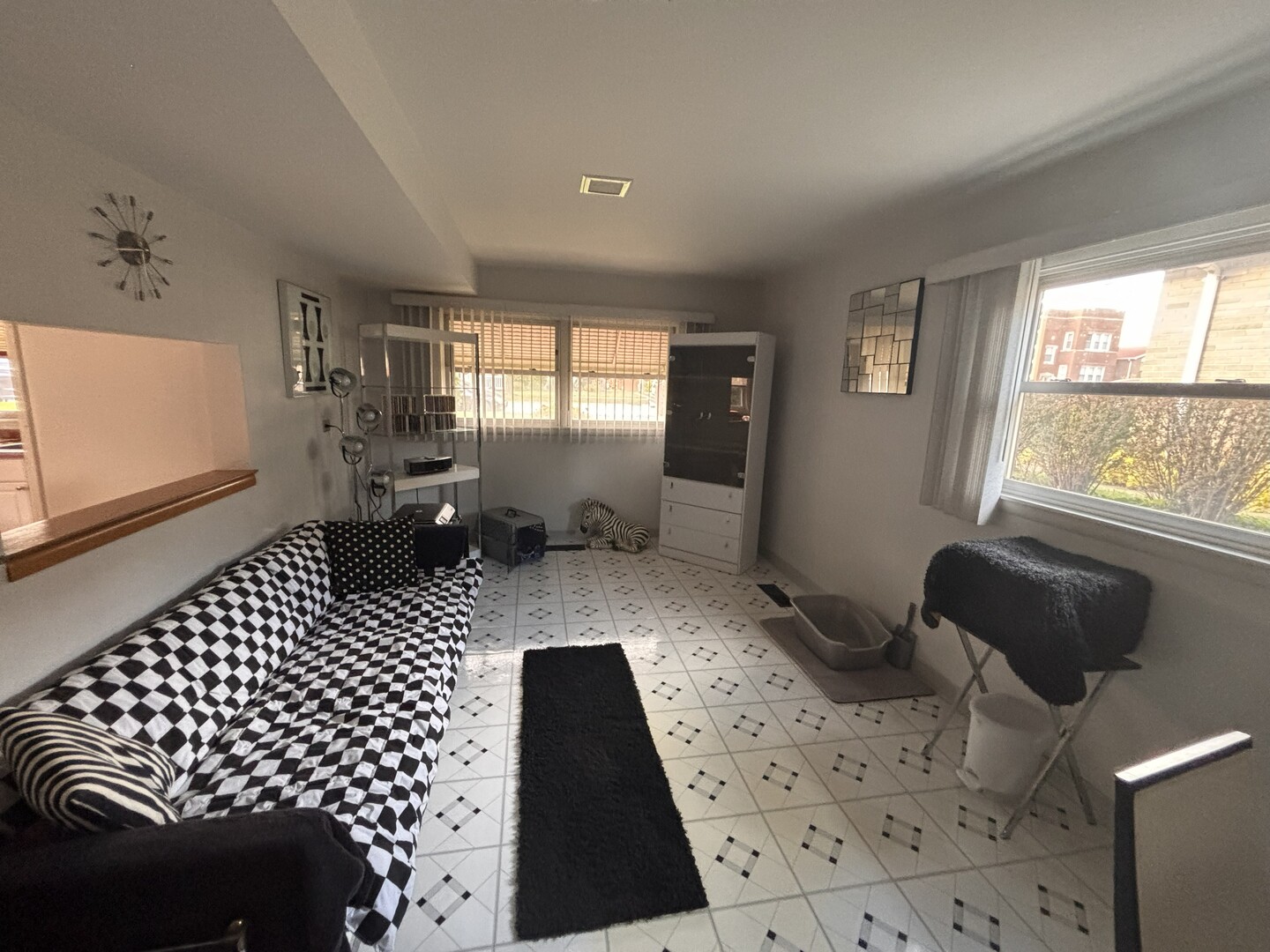 12841 S Marquette Avenue, Chicago, IL 60633