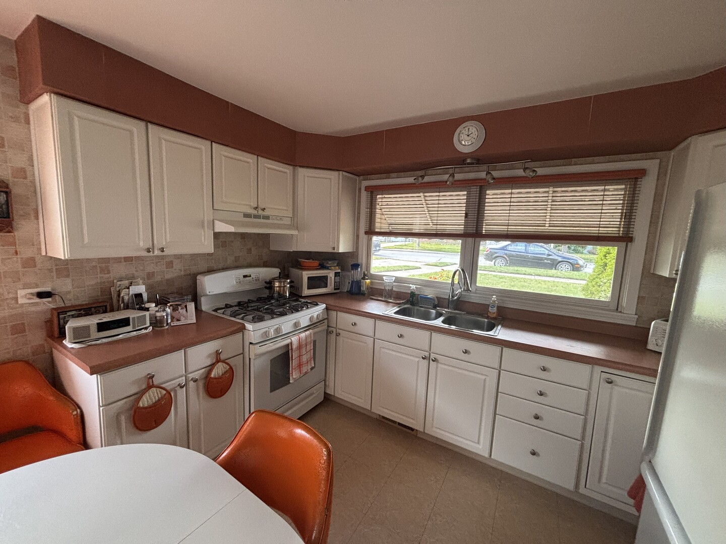 12841 S Marquette Avenue, Chicago, IL 60633