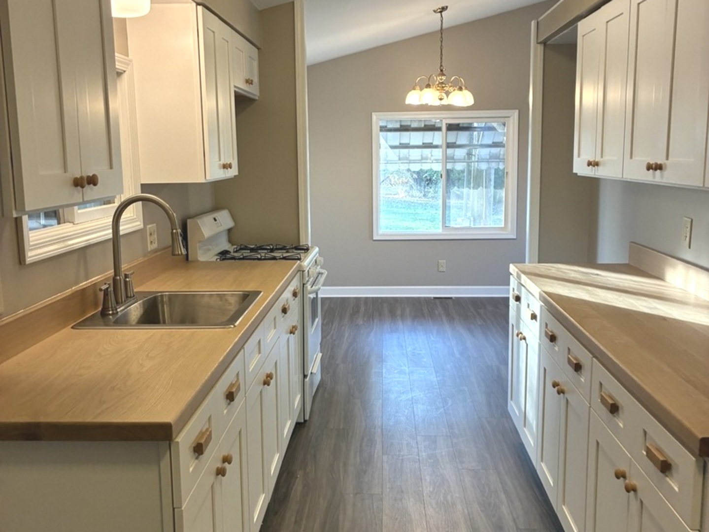 315 Corning Road, Beecher, IL 60401