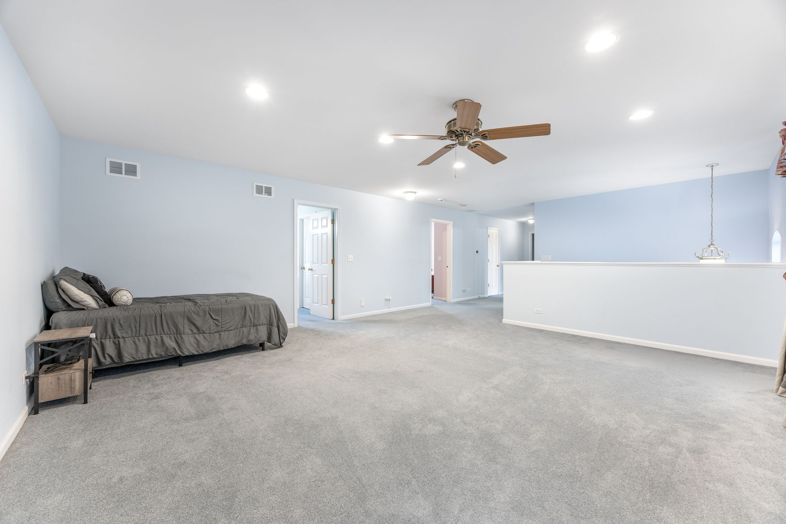 2566 Rourke Drive, Aurora, IL 60503