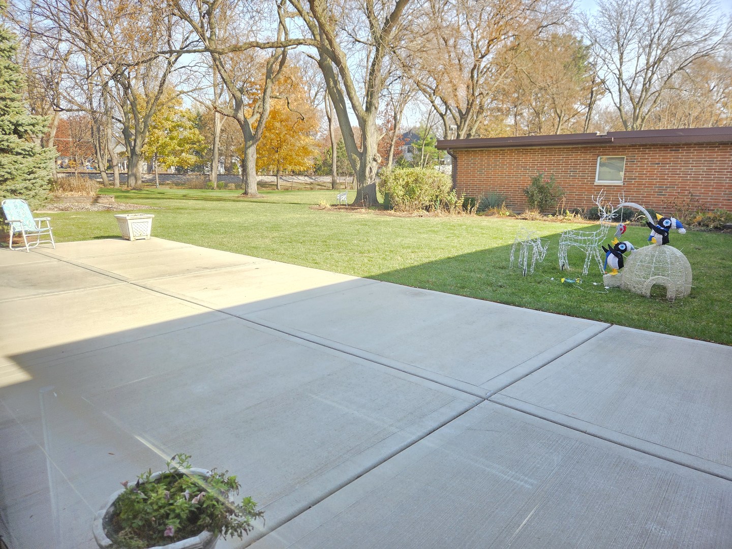 255 S West Avenue #214, Elmhurst, IL 60126