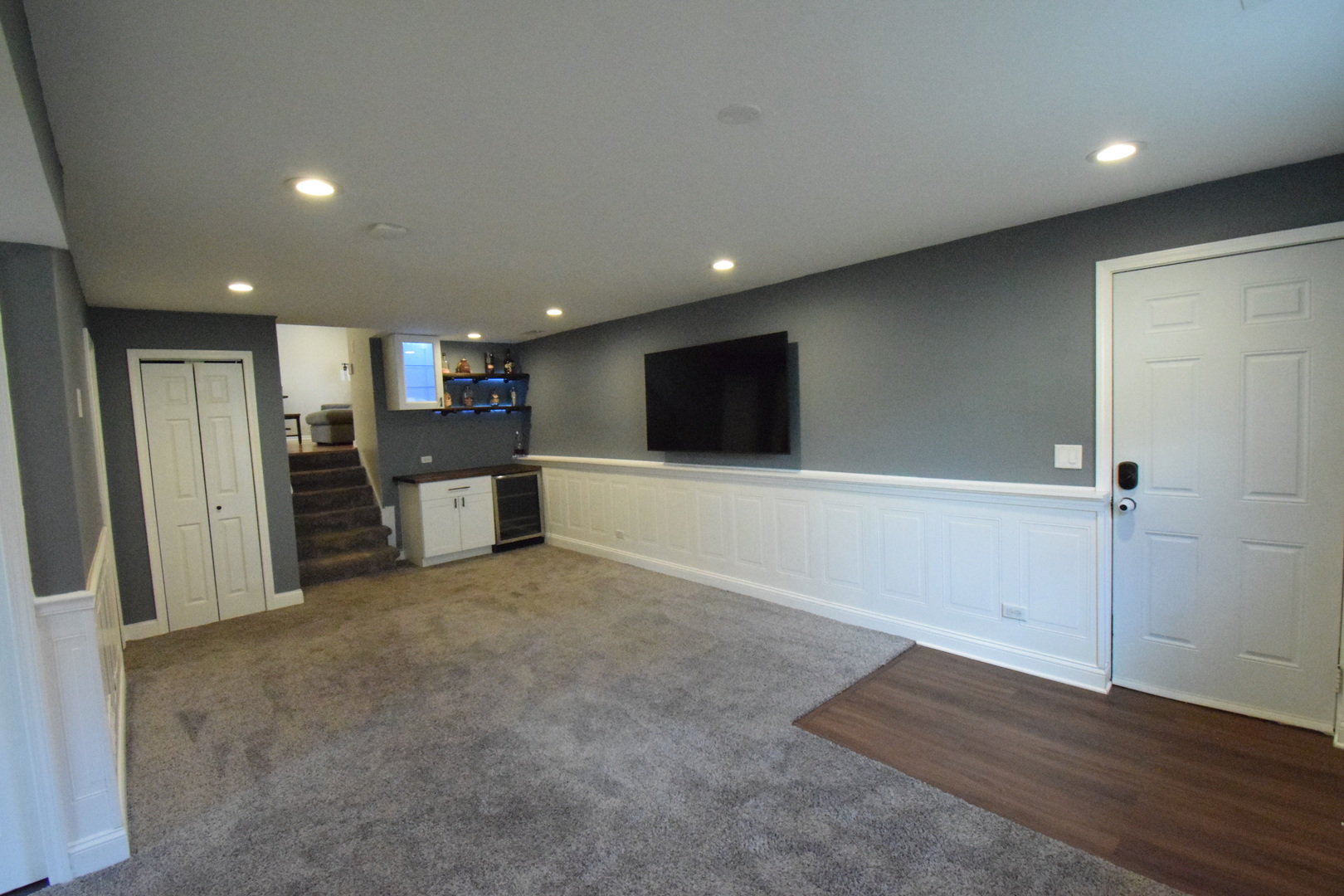 1919 Moore Avenue, St. Charles, IL 60174