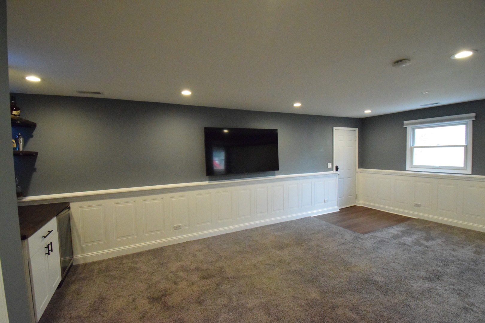 1919 Moore Avenue, St. Charles, IL 60174