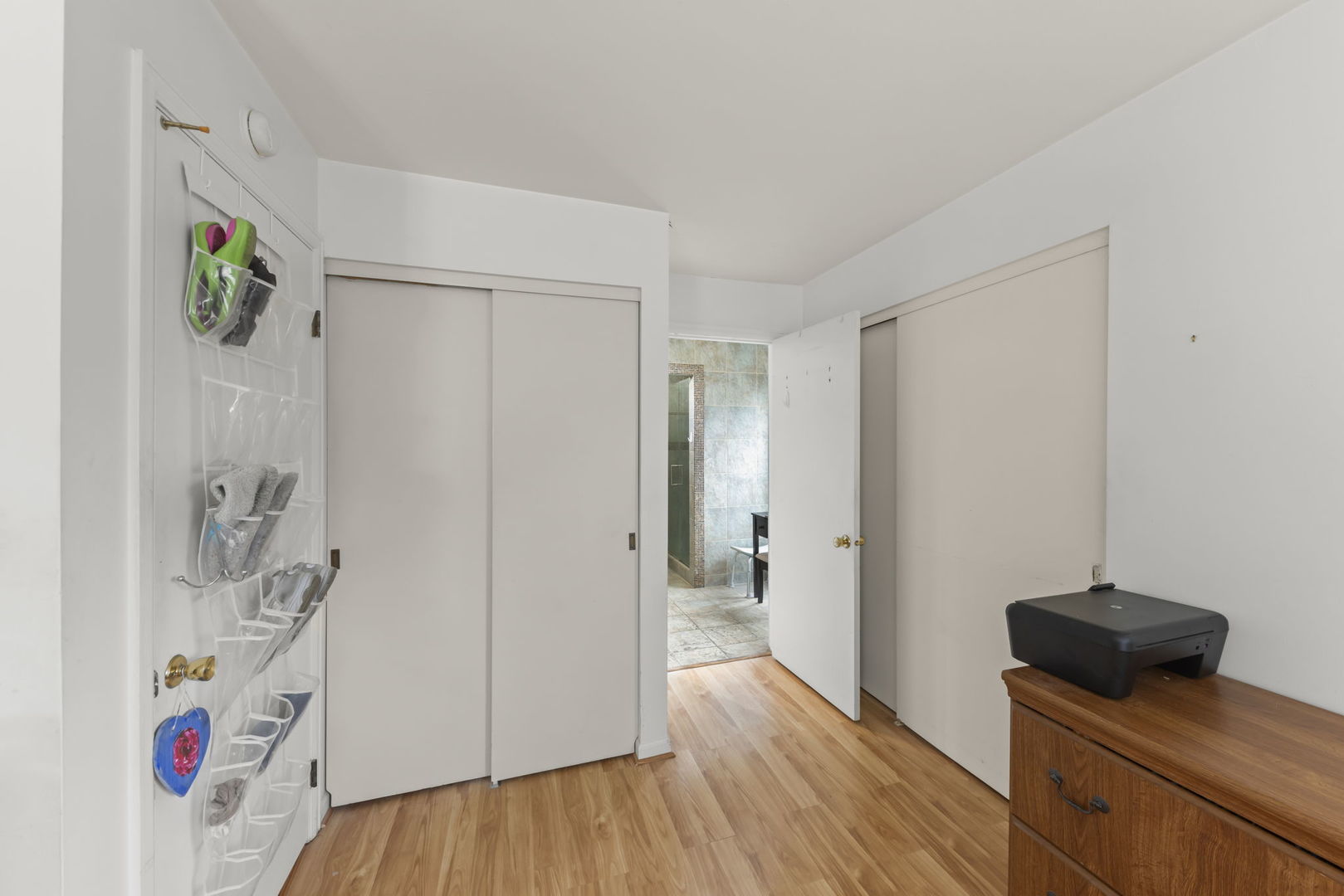 5200 CARRIAGEWAY Drive #101, Rolling Meadows, IL 60008