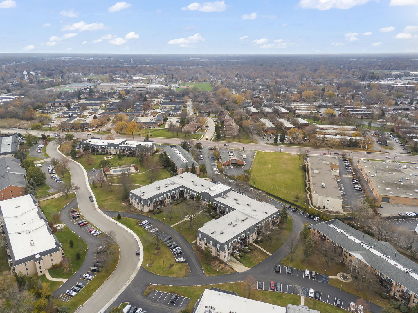 5200 CARRIAGEWAY Drive #101, Rolling Meadows, IL 60008