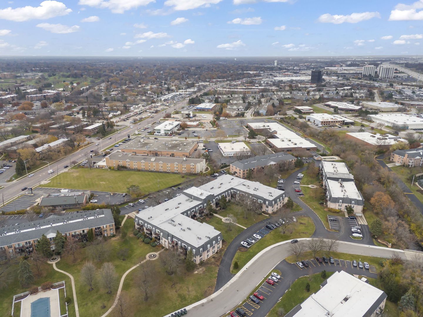 5200 CARRIAGEWAY Drive #101, Rolling Meadows, IL 60008