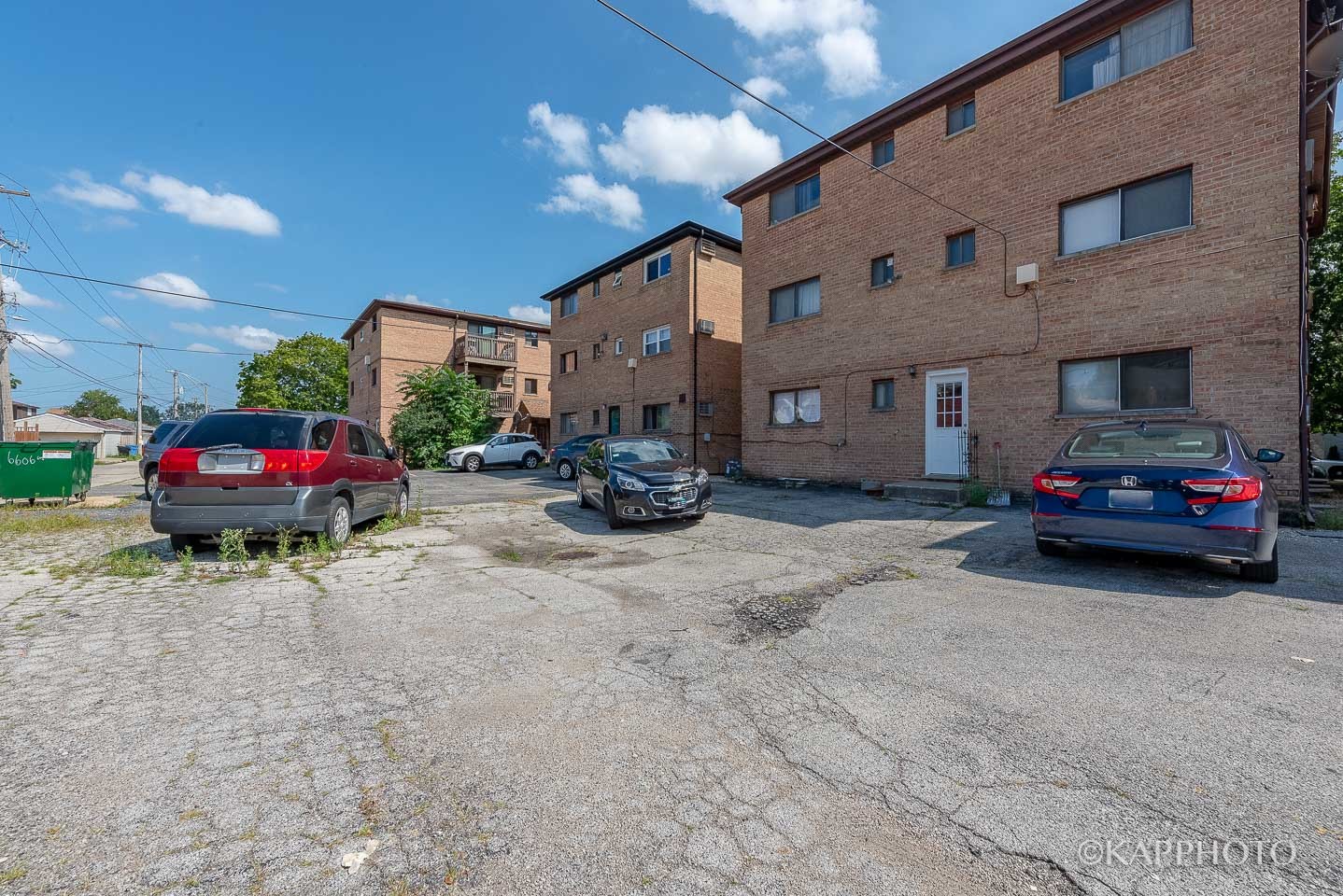 6612 W 64th Place #2W, Chicago, IL 60638