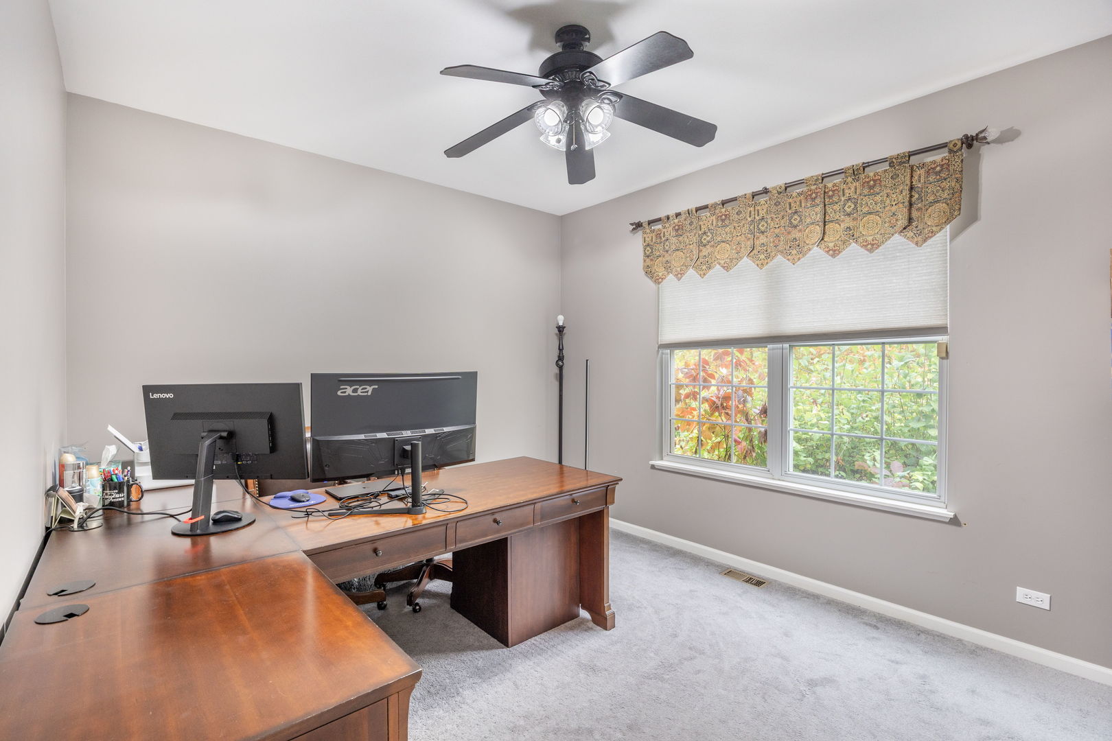 2566 Rourke Drive, Aurora, IL 60503