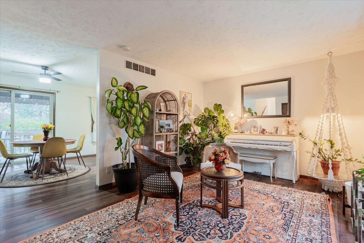 1014 N Fell Avenue, Normal, IL 61761