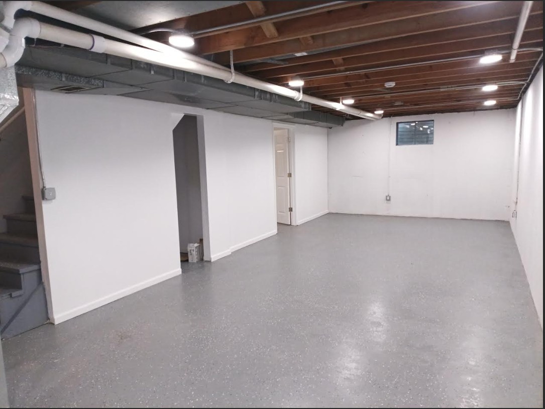 438 Hamilton Wood Road, Homewood, IL 60430