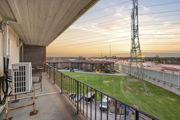 2304 Holiday Terrace #505, Lansing, IL 60438