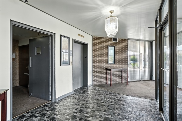 2304 Holiday Terrace #505, Lansing, IL 60438