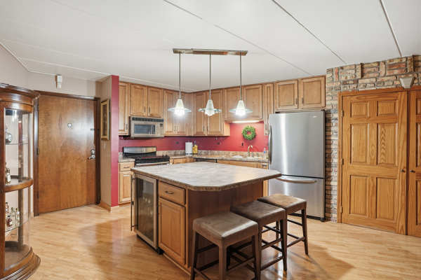 2304 Holiday Terrace #505, Lansing, IL 60438