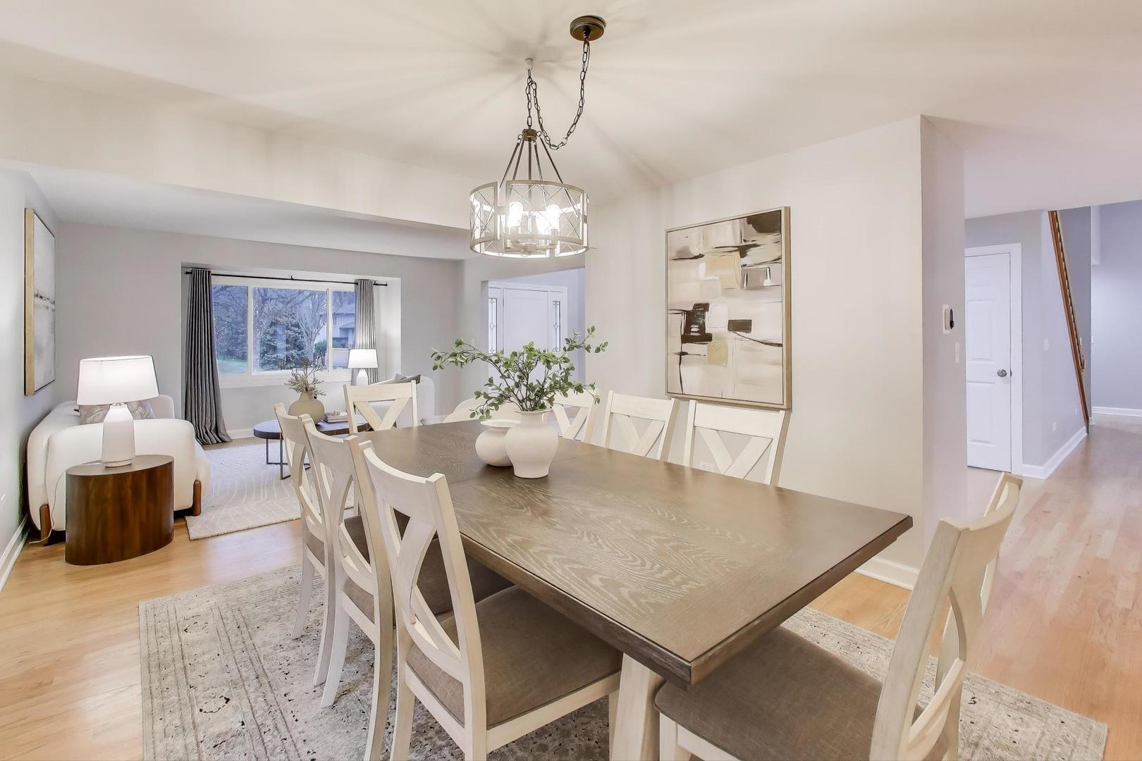 512 Blackhawk Drive, Westmont, IL 60559