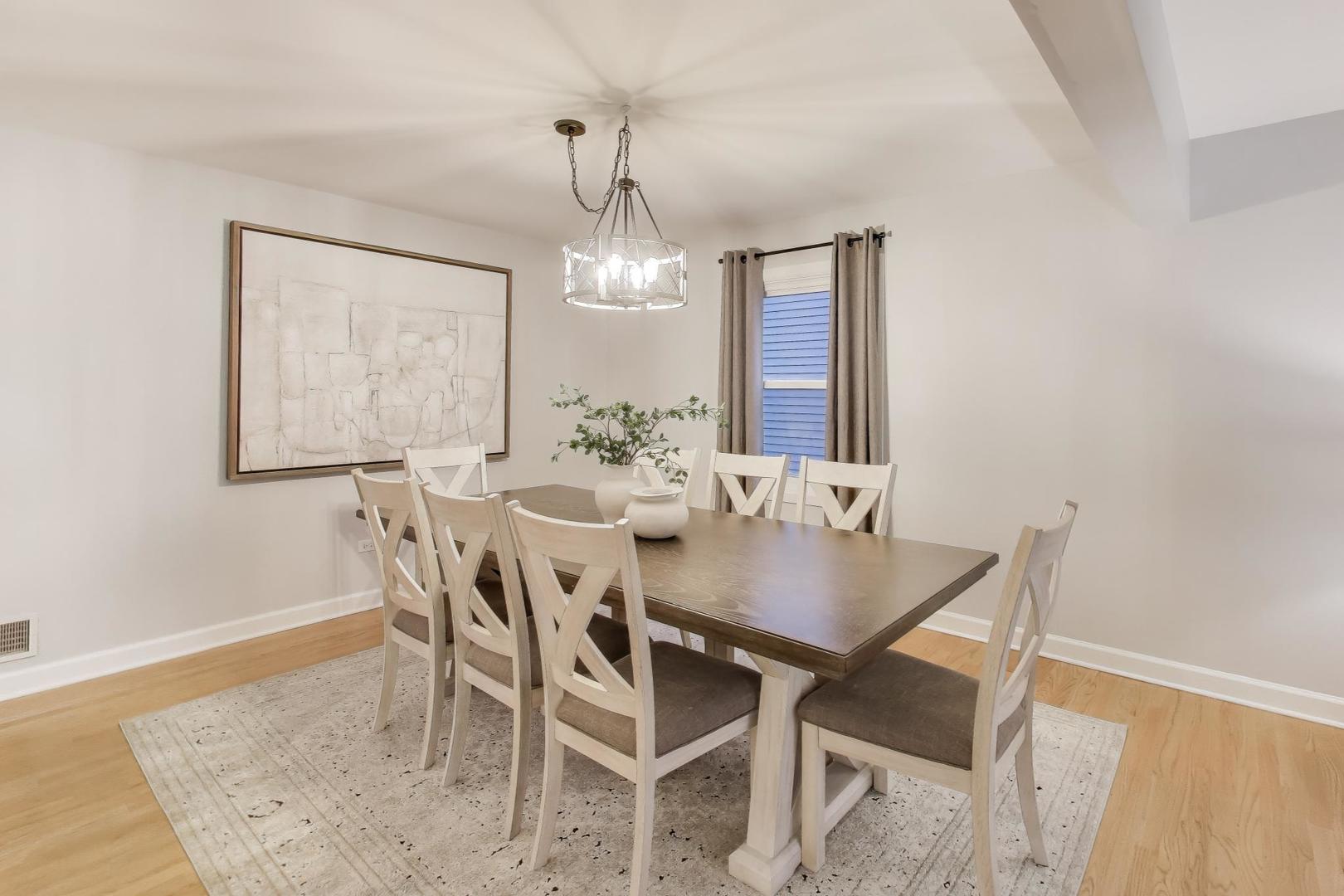 512 Blackhawk Drive, Westmont, IL 60559