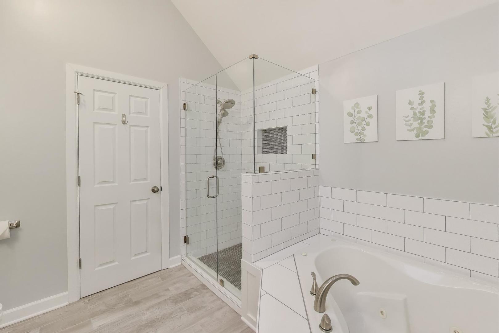 512 Blackhawk Drive, Westmont, IL 60559