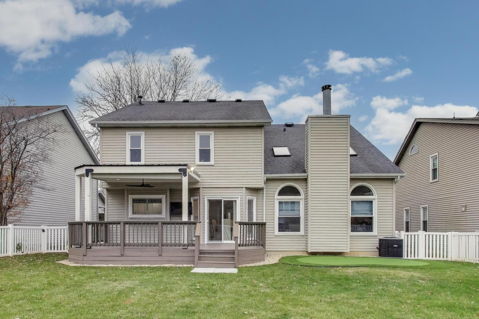 512 Blackhawk Drive, Westmont, IL 60559