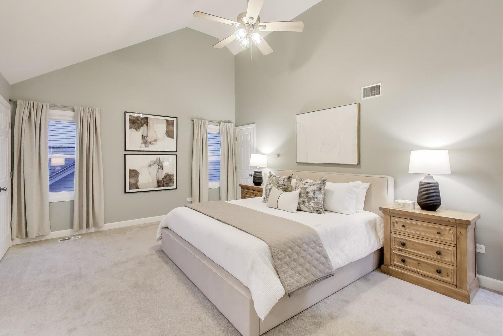 512 Blackhawk Drive, Westmont, IL 60559