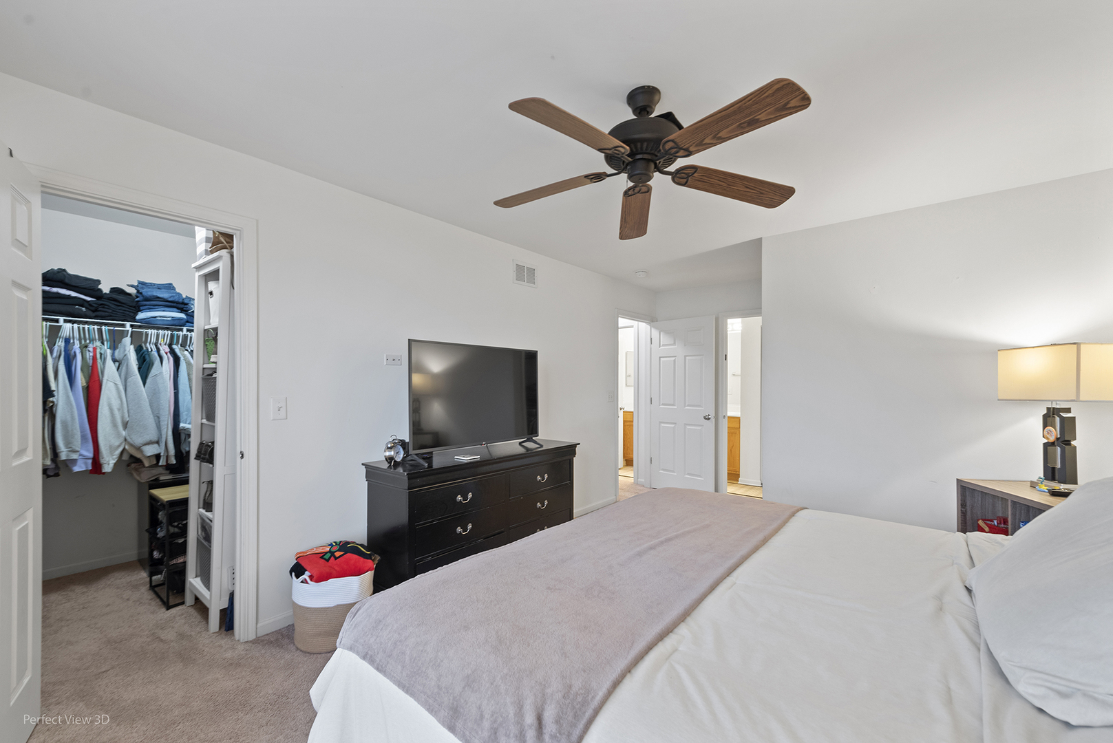 1840 Spinnaker Street, Pingree Grove, IL 60140