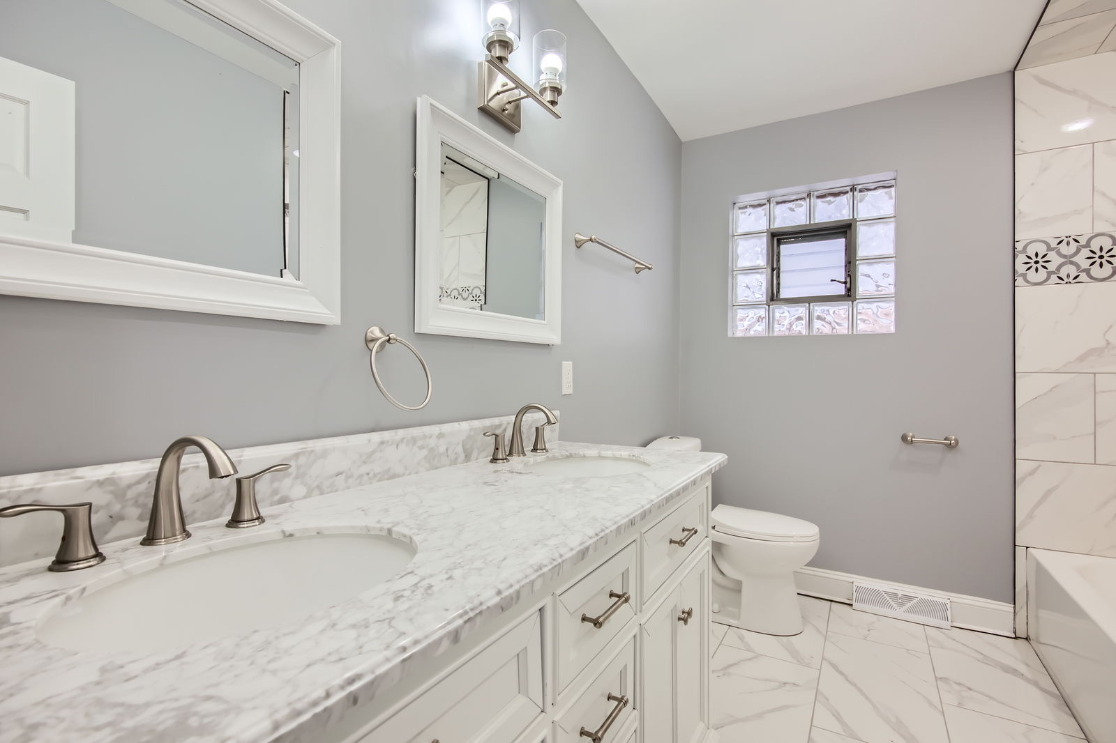 14900 Evers Street, Dolton, IL 60419