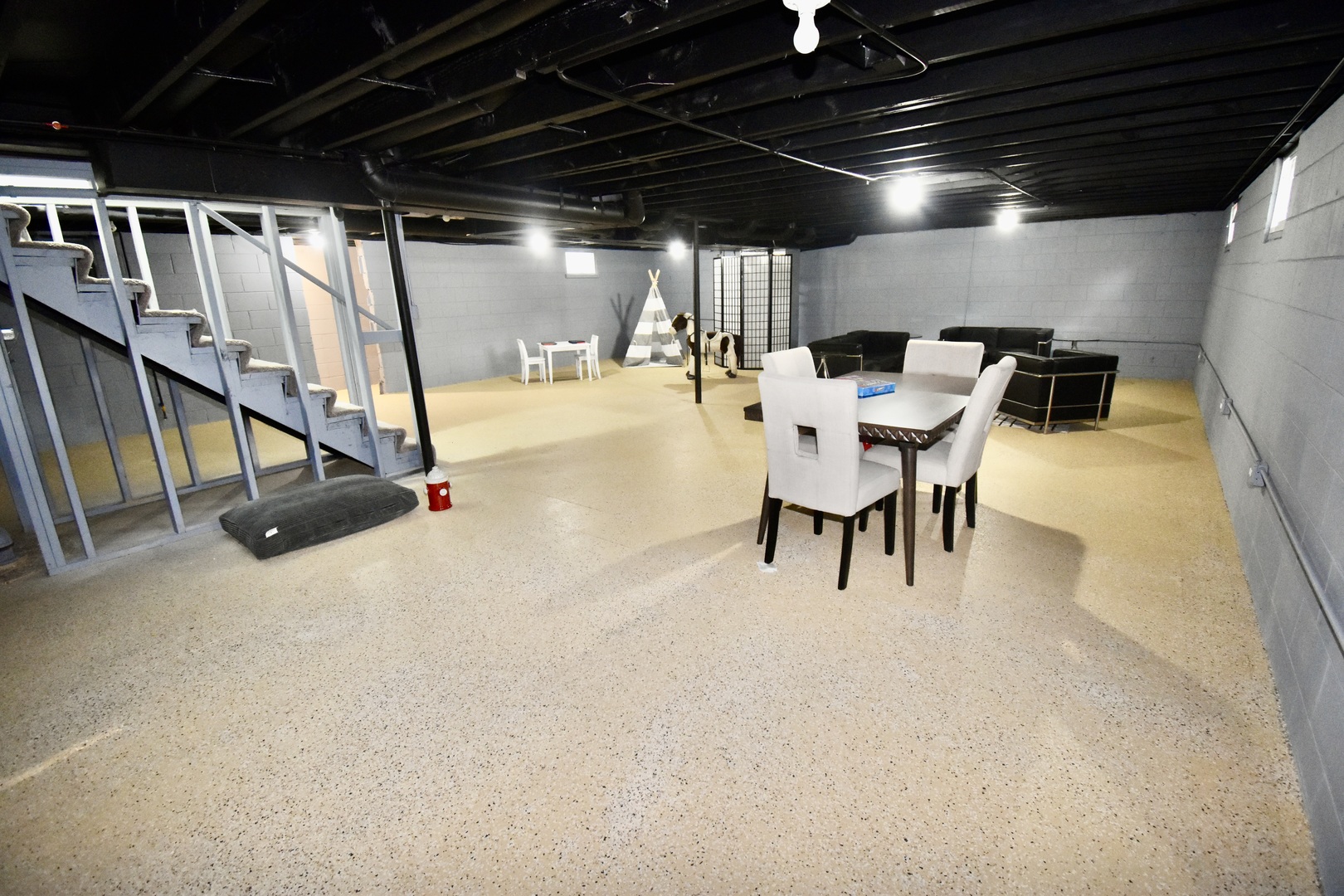 1914 Elim Avenue, Zion, IL 60099