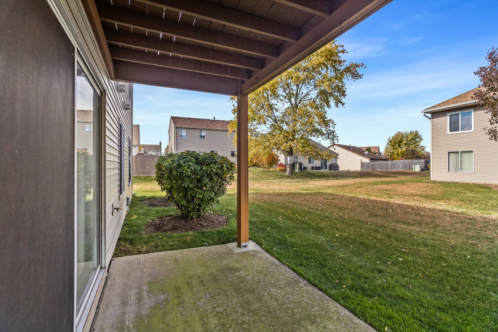 7020 ANDOVER Court #102, Woodridge, IL 60517