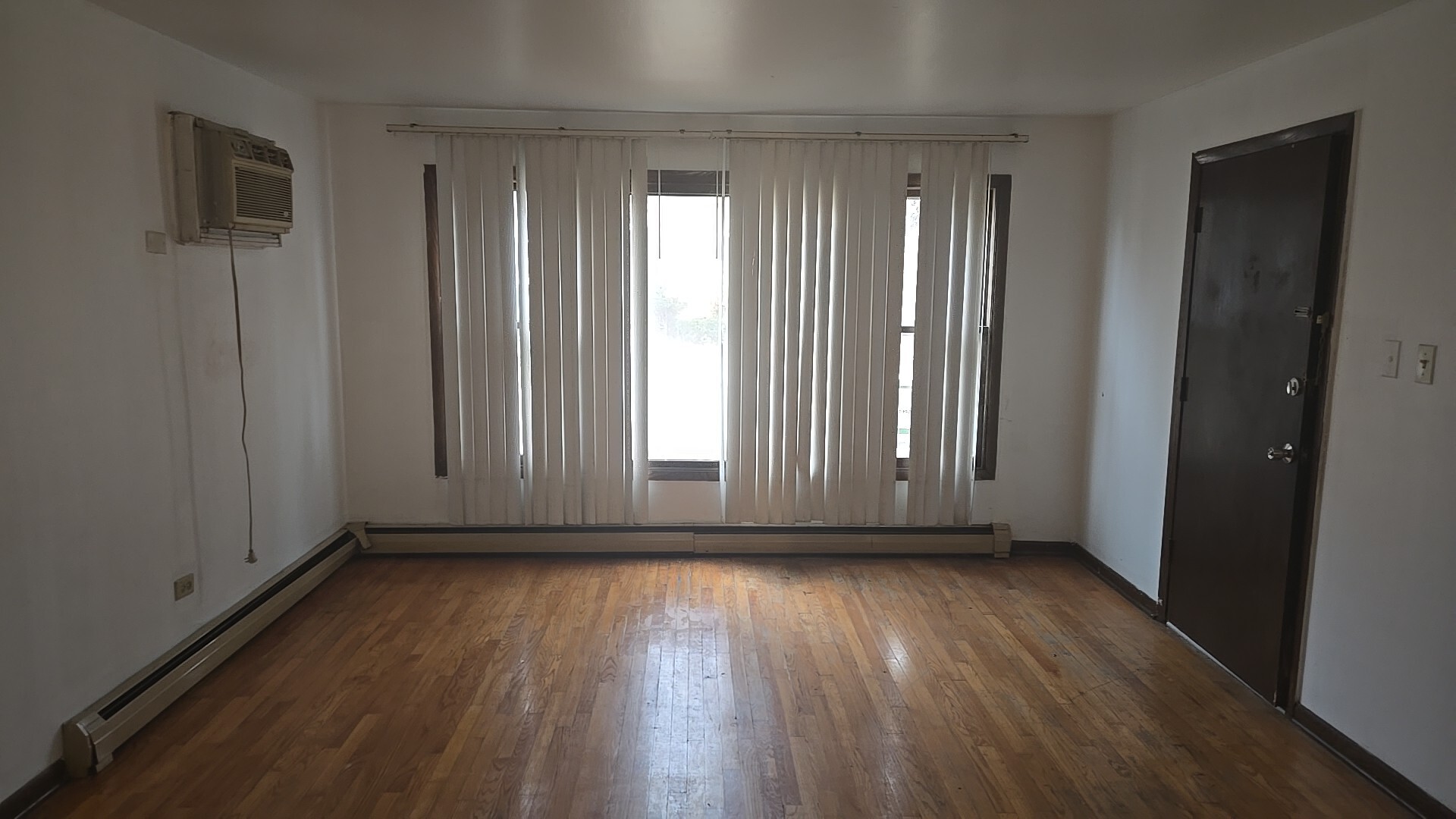 379 Madison Avenue, Calumet City, IL 60409