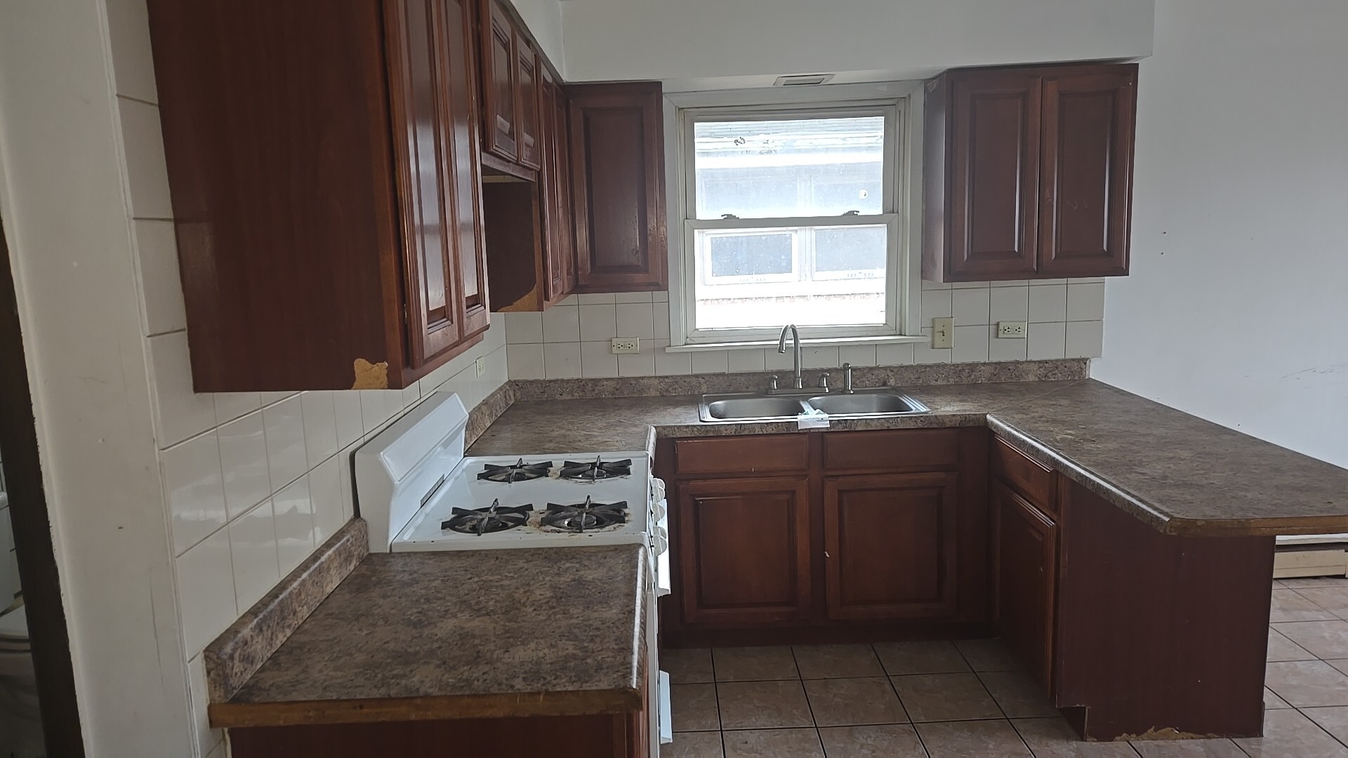 379 Madison Avenue, Calumet City, IL 60409