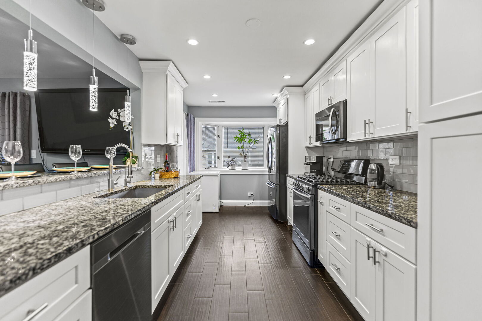 201 Walters Lane #2A, Itasca, IL 60143