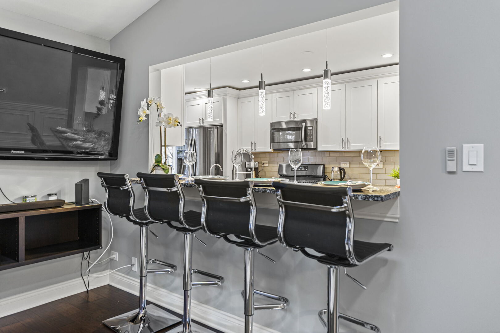 201 Walters Lane #2A, Itasca, IL 60143