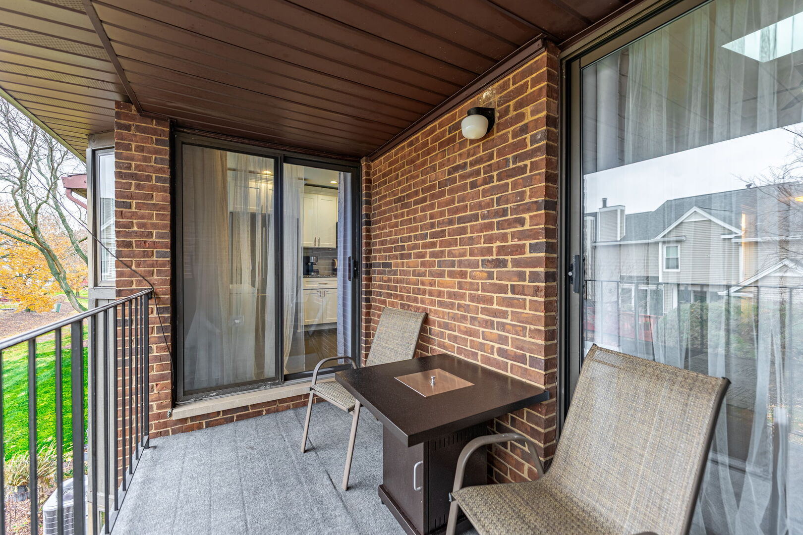 201 Walters Lane #2A, Itasca, IL 60143